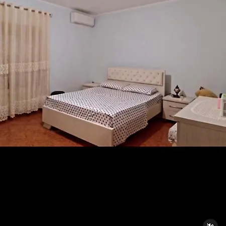 Lägenhet Valona Apartament *